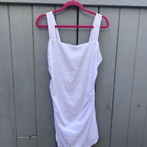 White Sleeveless Dress
